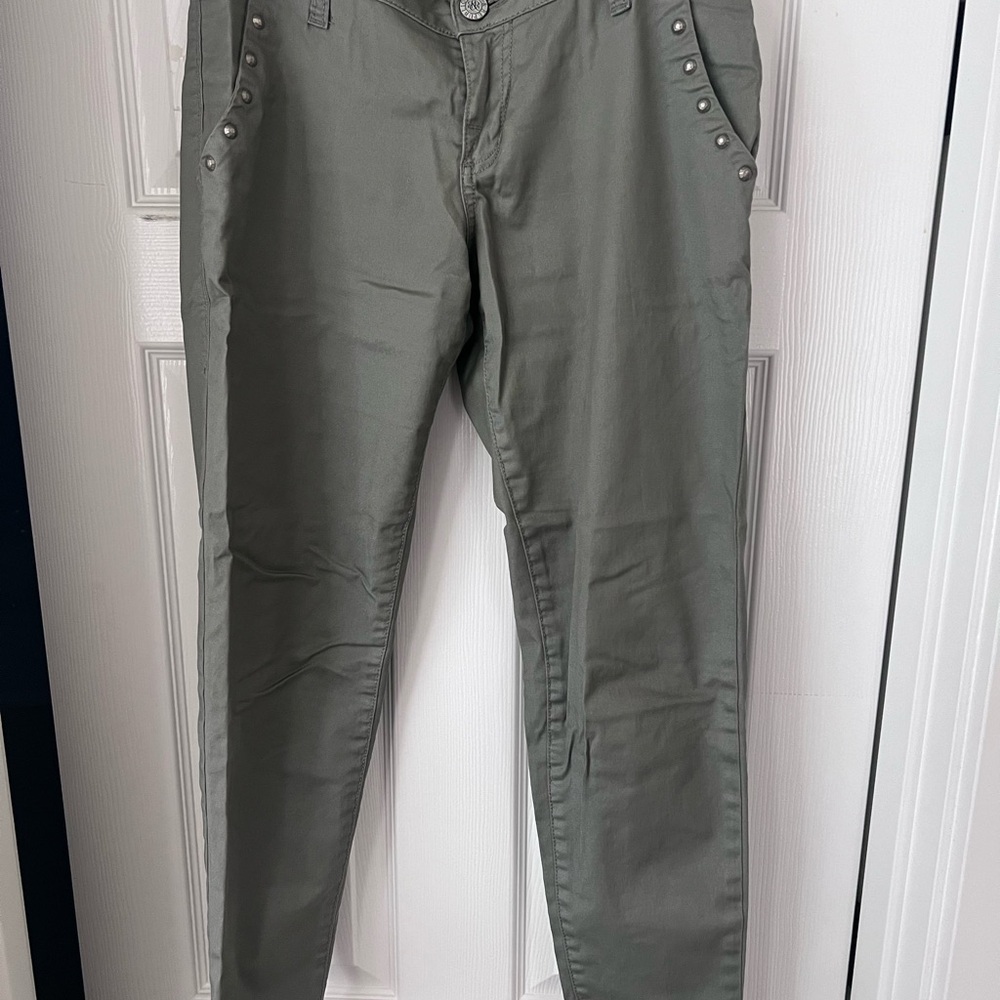Stylish Green Pants with Studded Pockets